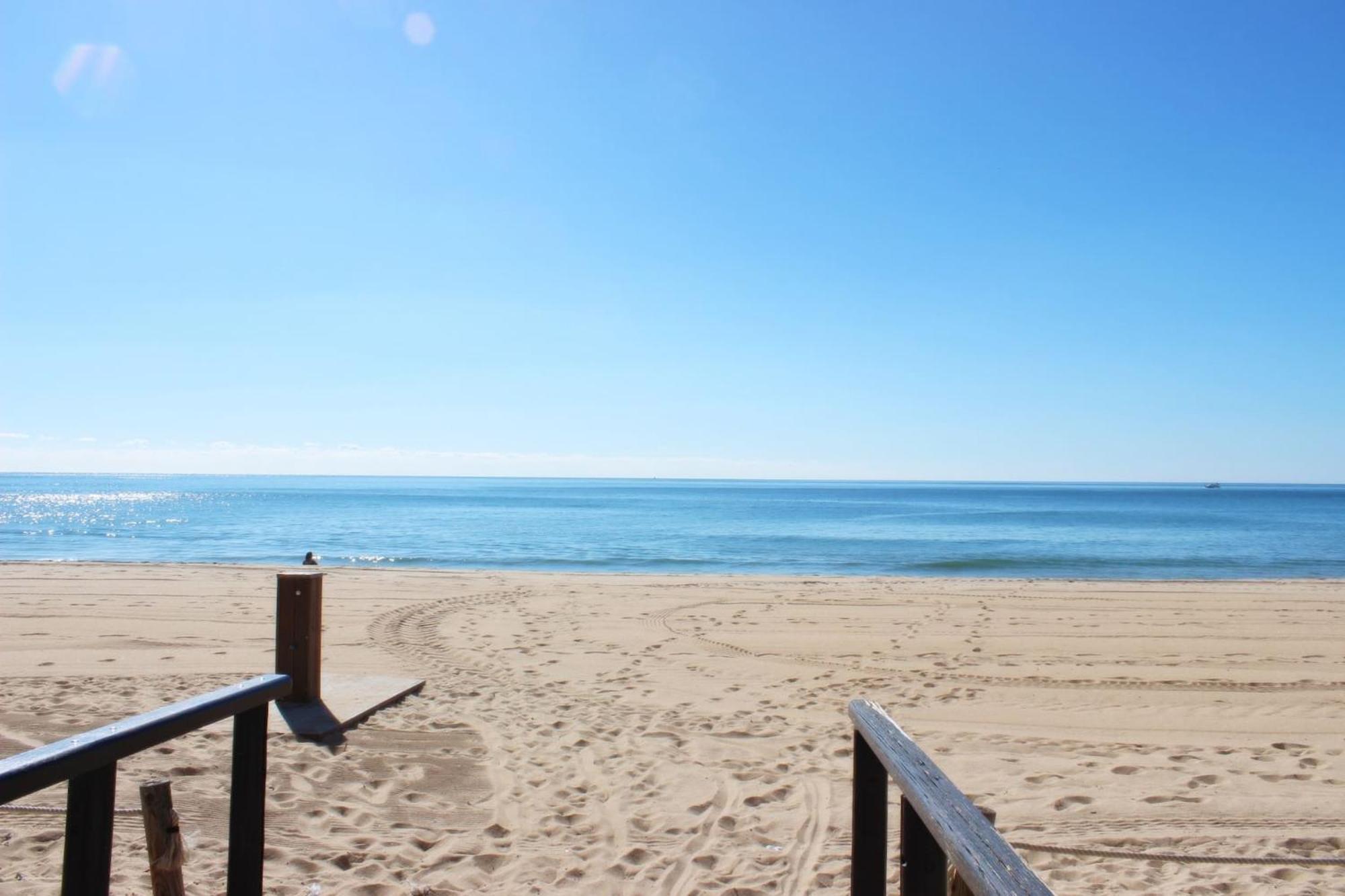 Quarteira Mar - Beach Front Экстерьер фото
