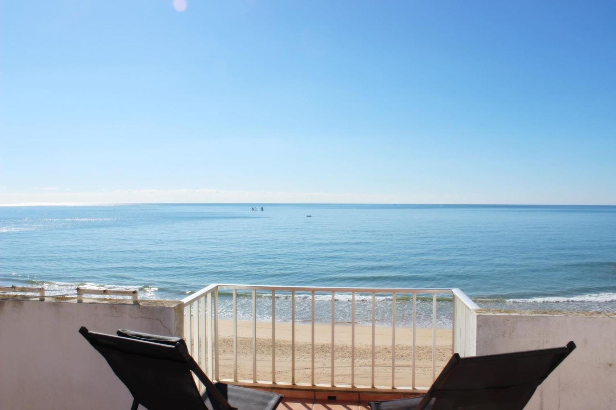 Quarteira Mar - Beach Front Экстерьер фото